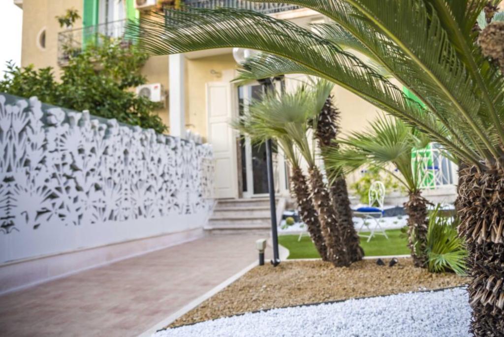 ג'ובינאצו Porto Di Mare B&B מראה חיצוני תמונה