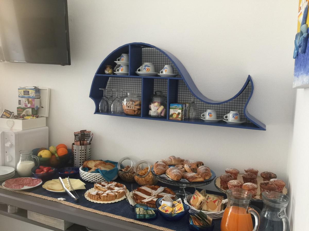 ג'ובינאצו Porto Di Mare B&B מראה חיצוני תמונה