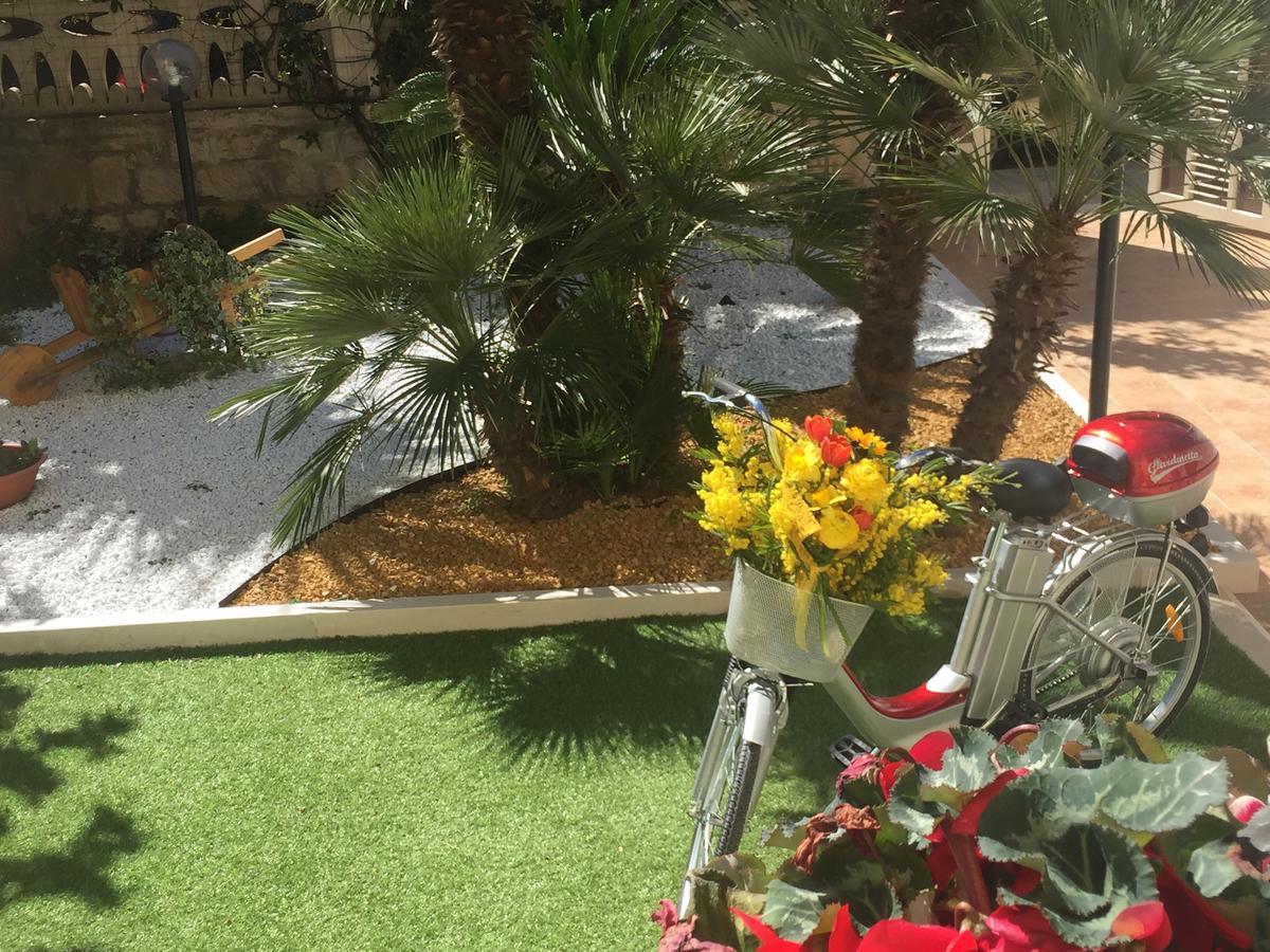 ג'ובינאצו Porto Di Mare B&B מראה חיצוני תמונה